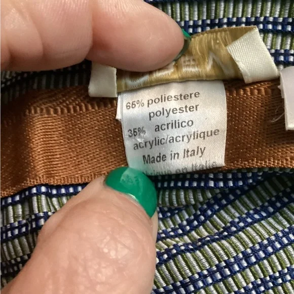 💥PRICE DROP💥 Grevi Bucket Hat - Picture 3 of 4